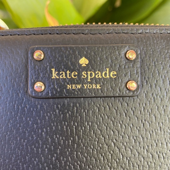 Black Kate Spade Wallet 🖤 - Picture 8 of 8